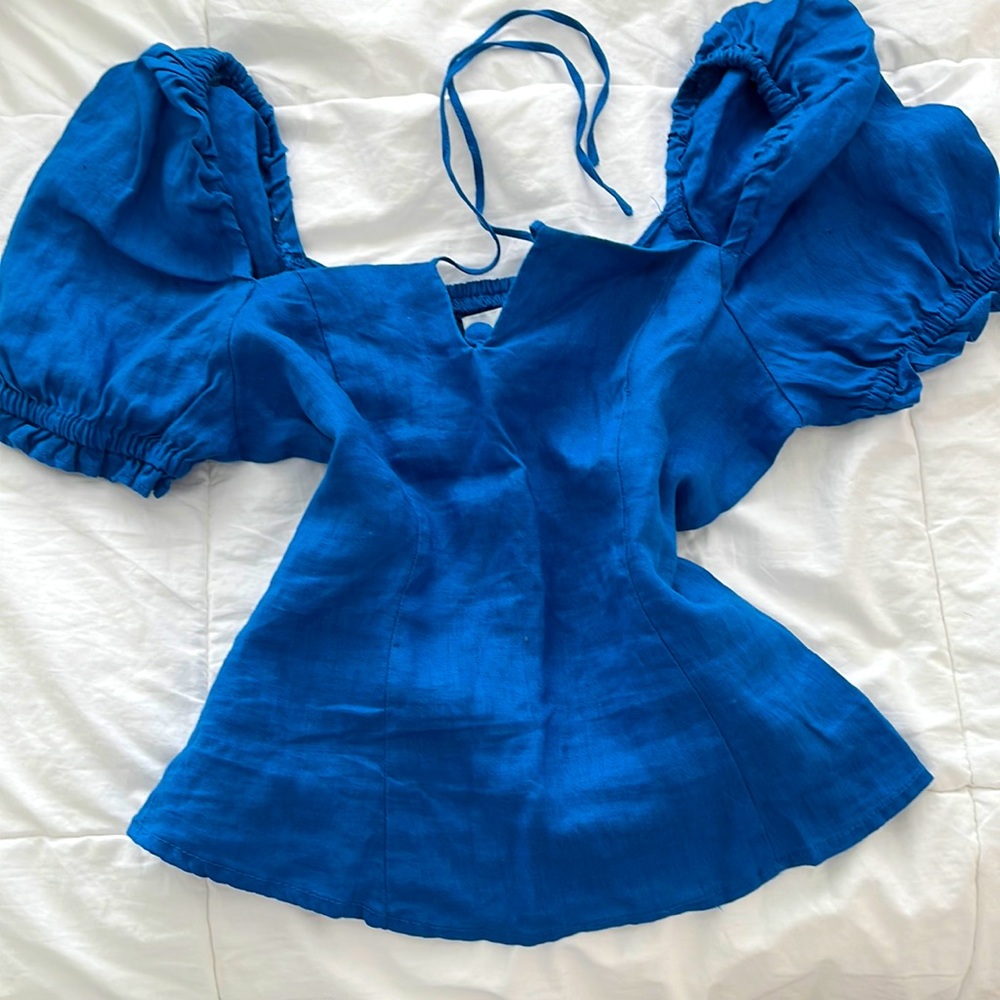 H&M linen blue top